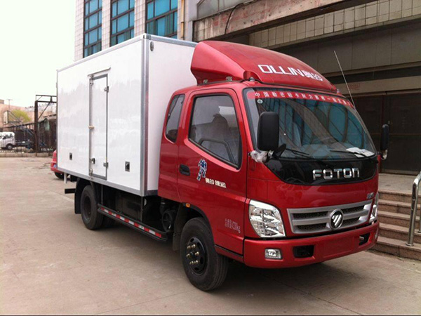 福田奧鈴6.1米貨廂冷藏車(chē)