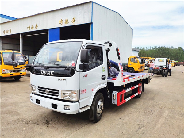 熱銷藍(lán)牌一拖二平板清障車，C證即可駕駛
