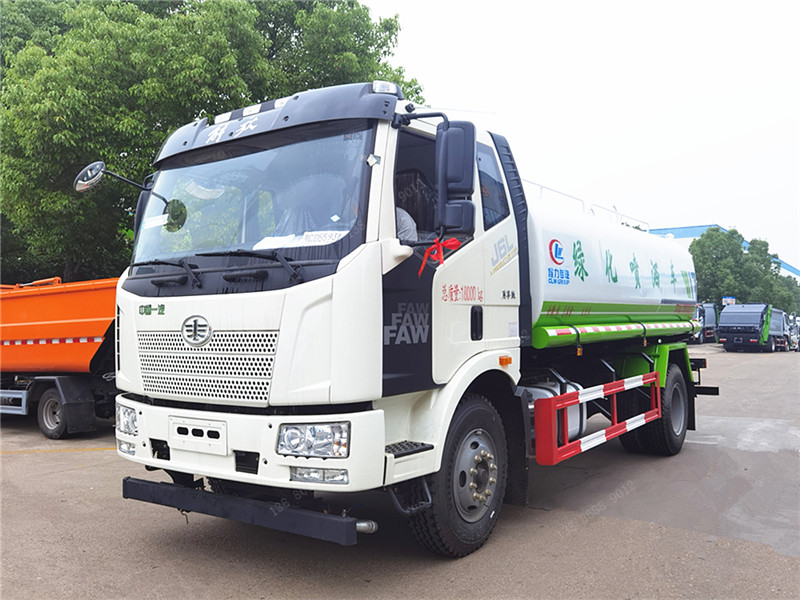解放14-15噸J6灑水車(chē)