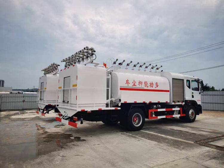 噴霧壓塵車的結(jié)構(gòu)與霧炮車有什么不同？